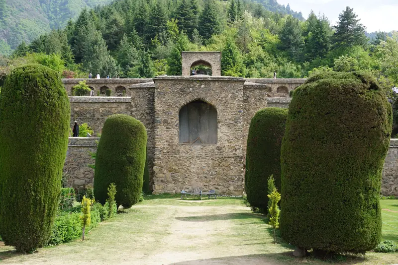 Stone arches of Pari Mahal